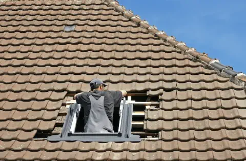 Pose de velux - Sainte-Néomaye